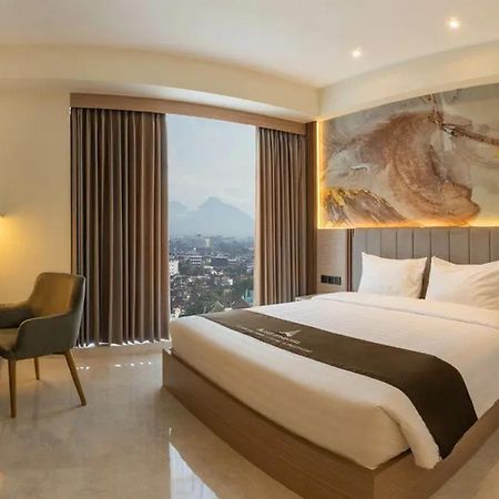 Redliving Apartemen Premium Exclusive Seturan Jogyakarta Zewnętrze zdjęcie